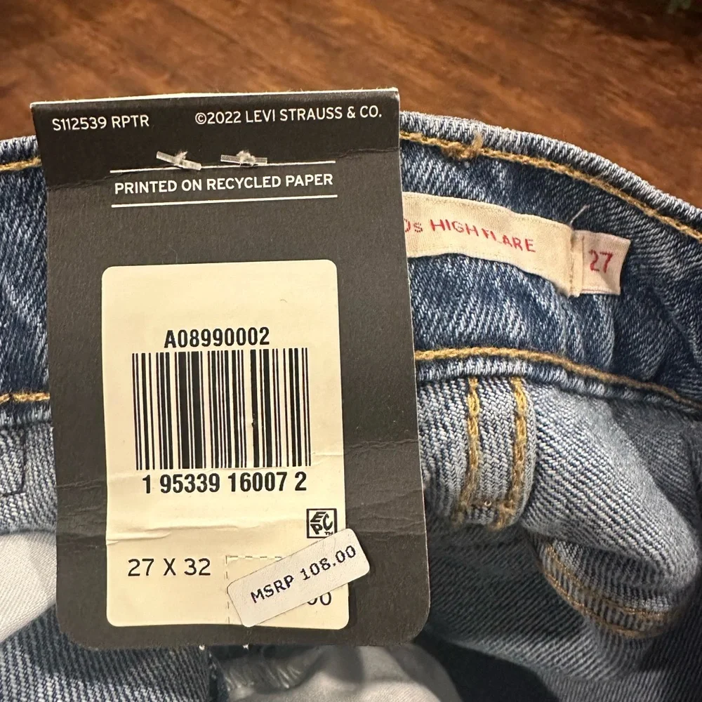 NWT Levi’s 70’s flare jeans 27x32 - Picture 4 of 5
